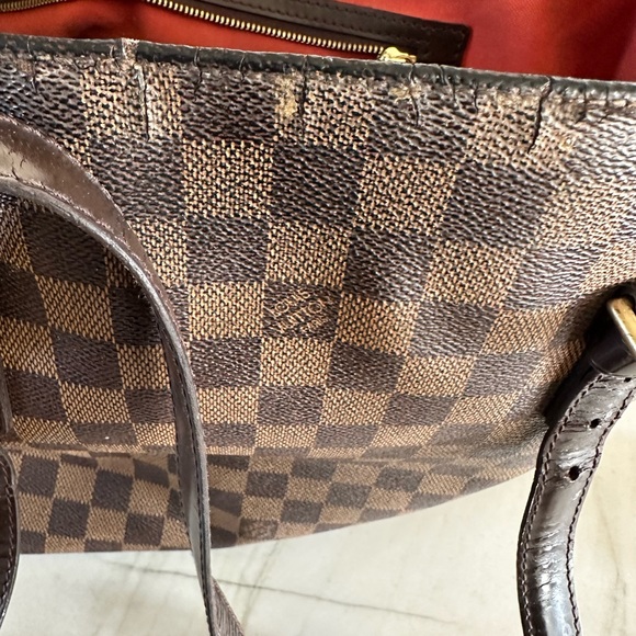 Louis Vuitton Chelsea crafted in Damier Ebene check coated canvas - Picture 4 of 12